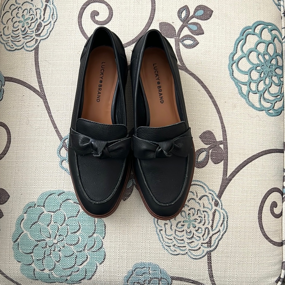 Lucky Brand Womens Tamio Shoe size 8.5 M Black Leather Loafer Slip on
